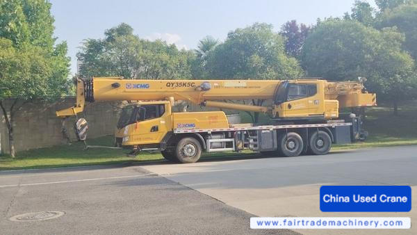 Buy XCMG QY25KC Used Crane / 1